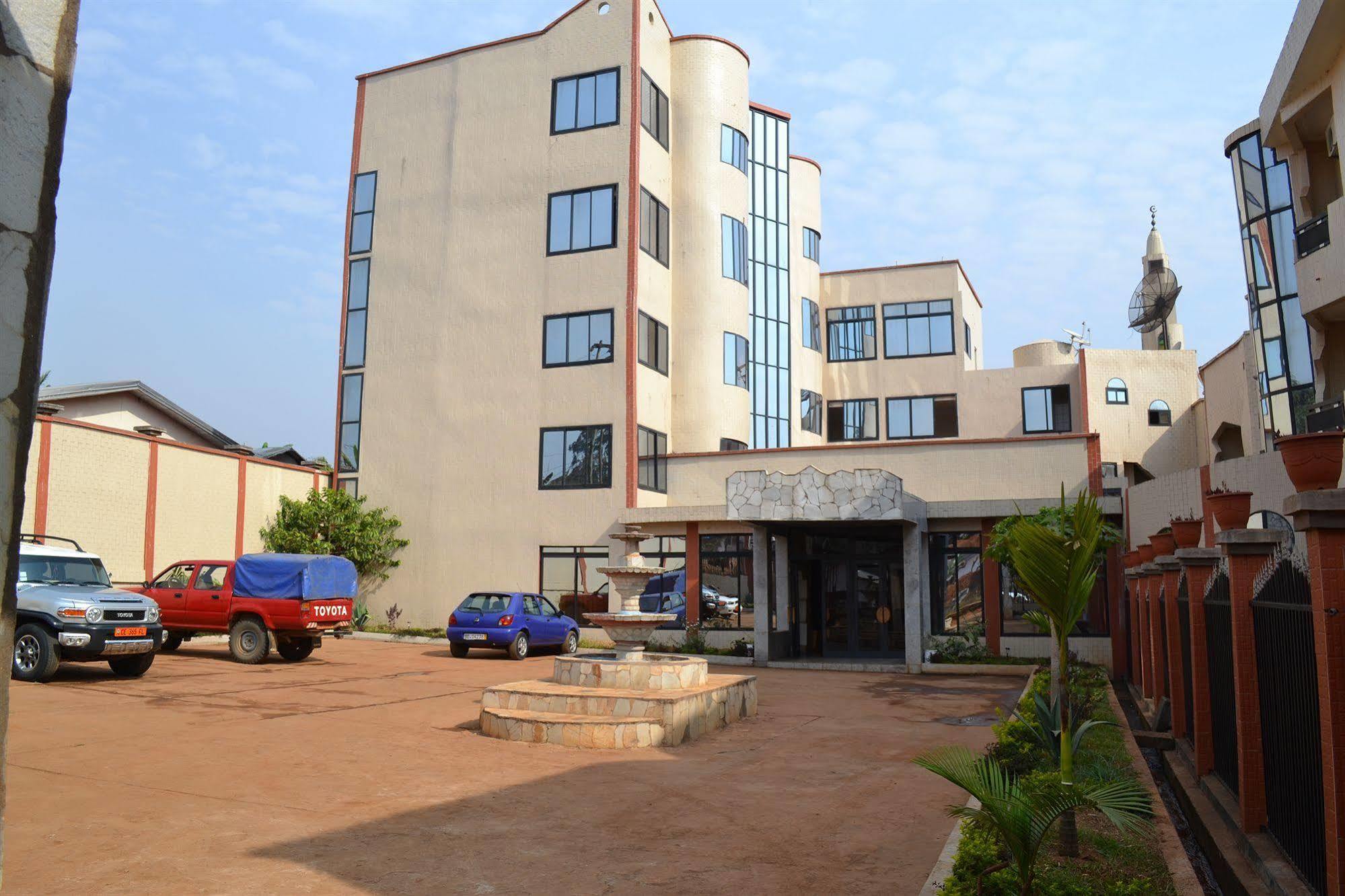 Mawa Hotel Bamenda Kültér fotó